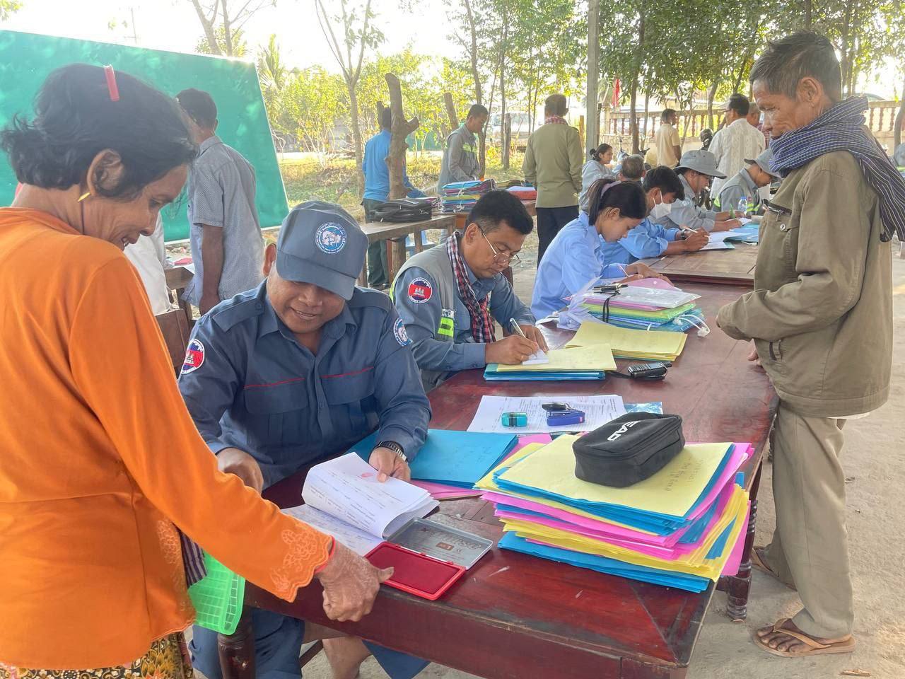បងប្អូនក្រុមវាលទី២០ (ខណ្ឌកំបូល) បន្តប្រមូលទិន្នន័យបញ្ចប់គ្រប់ភូមិ ក្នុងឃុំនិទាន និងបន្តចុះពិនិត្យគុណភាពQC ចំនួន ៩ ភូមិ នៃឃុំនិទាន ស្រុកបសេដ្ឋ ខេត្តកំពង់ស្ពឺ