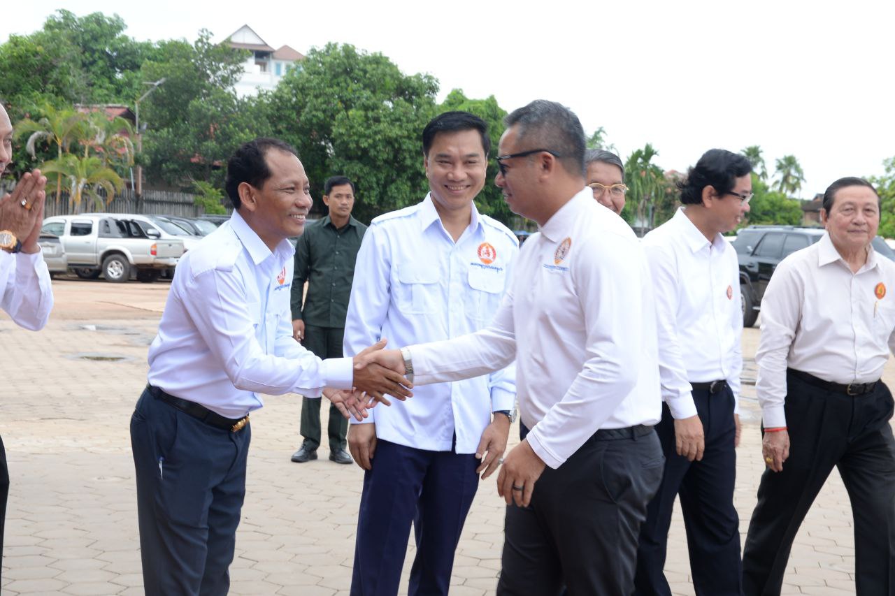 ពិធីសំណេះសំណាលនិងអាហារសាមគ្គីជាមួយបងប្អូនដែលបានចូលរួមជីវភាពនយោបាយជាមួយគណបក្យប្រជាជនកម្ពុជា ចំនួន៨១៦រូបស្រី៣០២រូប